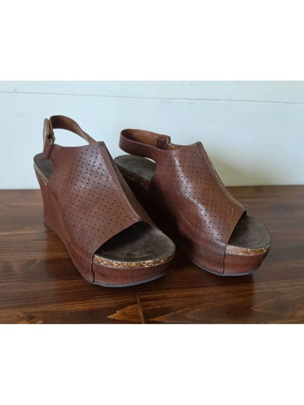 Pierre Dumas Hester Brown Perforated Leather Platform Wedge Sandals Sz 8,  #119